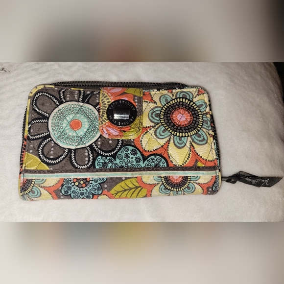 Vera Bradley Accessories - Vera Bradley Floral Multicolor Wallet Excellent Condition
